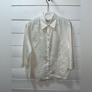BIANCA NYGÅRD – White Linen Embroidered Blouse 14